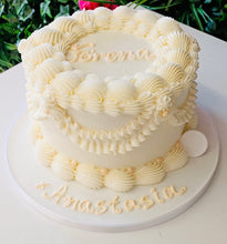 Load image into Gallery viewer, Vintage Piped Marie Antoinette Cake