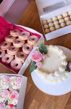 Load image into Gallery viewer, 8" Half Depth Piped Cake Bundle