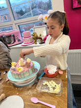 Load image into Gallery viewer, Teen & Tween 2 Day Cake Masterclass