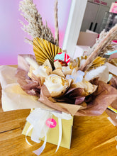 Load image into Gallery viewer, Mother’s Day Pampas Bouquet