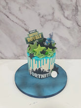 Load image into Gallery viewer, Sonic the Hedgehog Themed drip cake