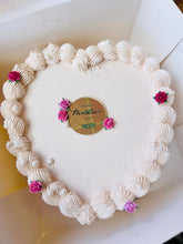 Load image into Gallery viewer, Mother&#39;s Day Vintage Heart Cake
