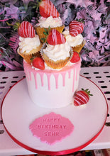 Load image into Gallery viewer, Strawberry Cupcake Cake

