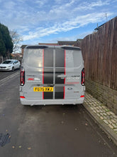 Load image into Gallery viewer, JELLYCAT THEME CUPCAKE WORKSHOP
