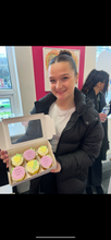 Load image into Gallery viewer, Cupcake Workshop - Adults
