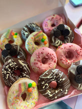 Load image into Gallery viewer, Doughnut Workshop - All Ages
