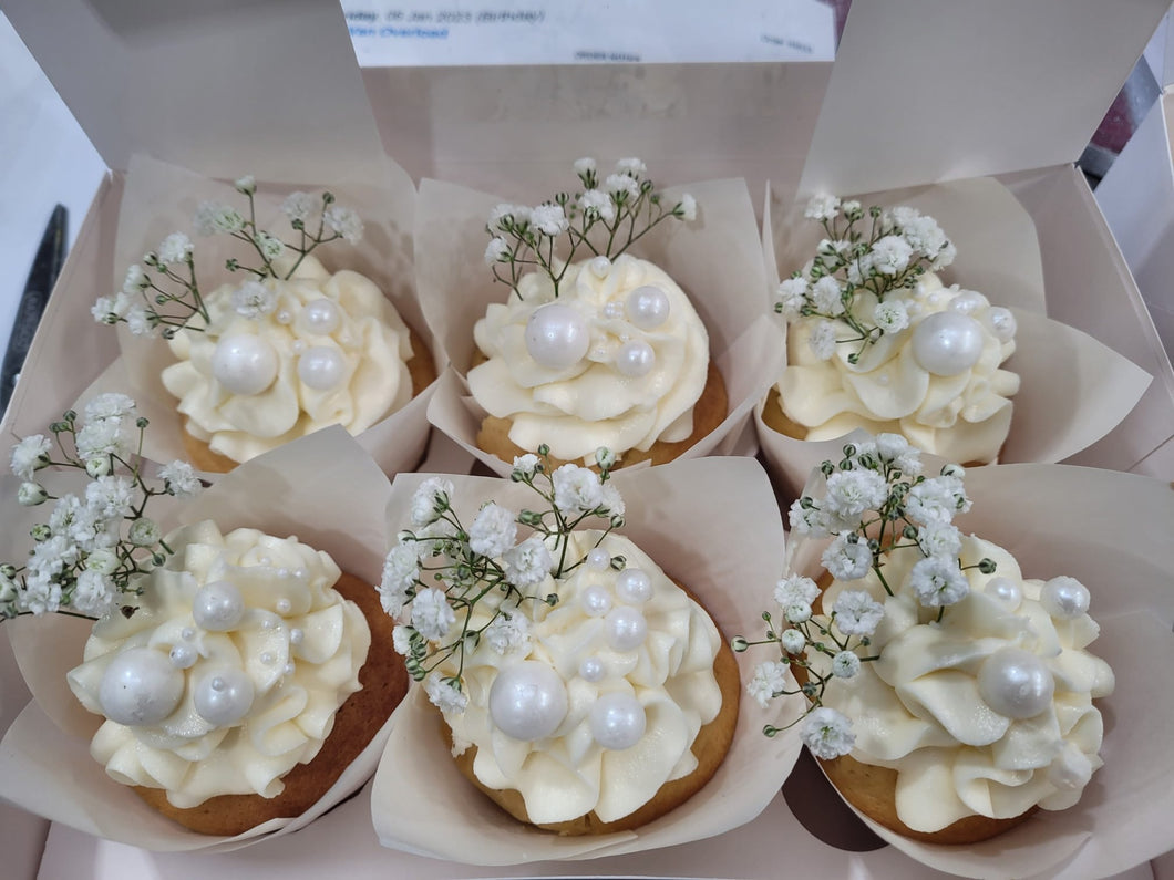 Wedding Pearl Cupcakes