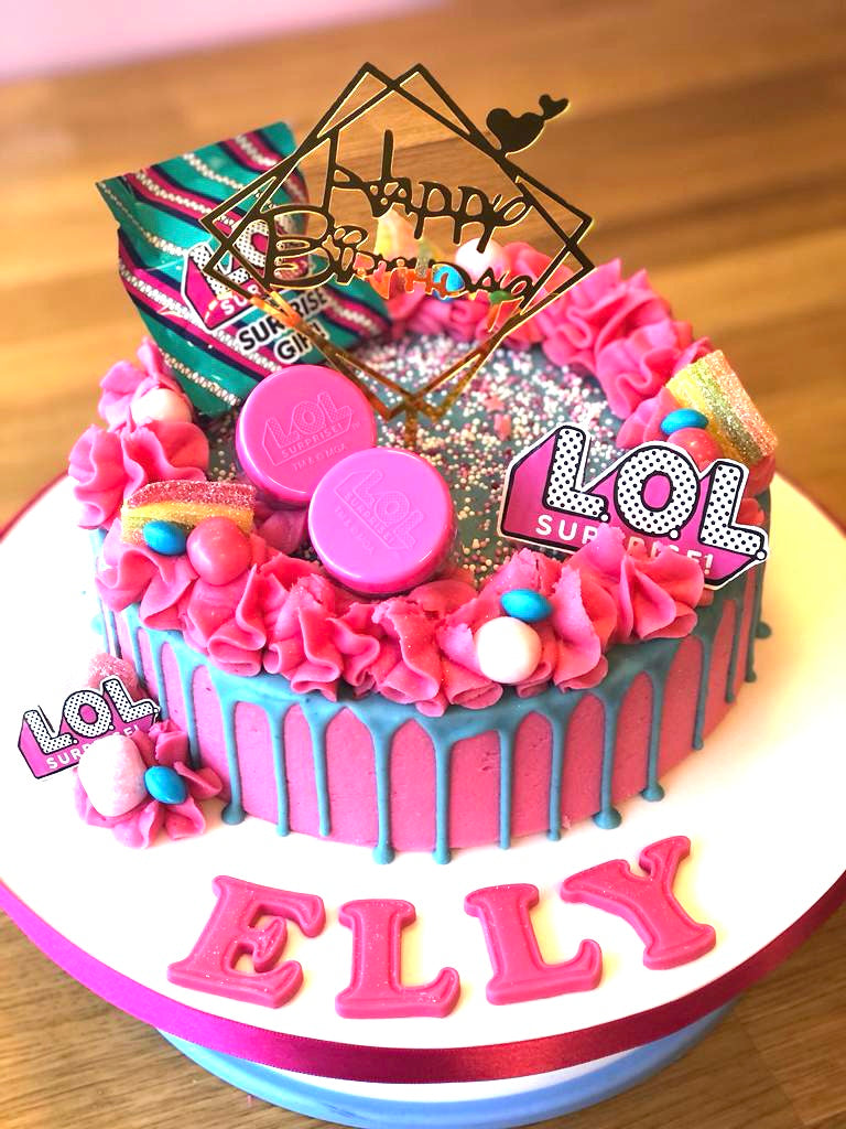 LOL celebration cake