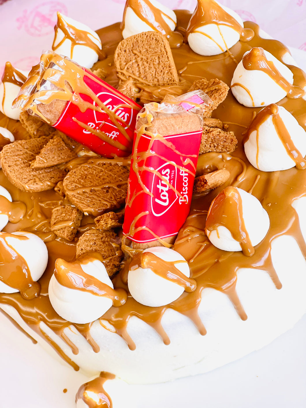 Biscoff topped Drip Cake