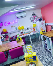 Load image into Gallery viewer, Easter (Half Term) Cupcake Workshop
