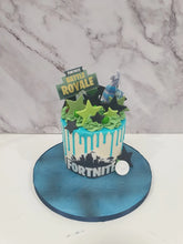 Load image into Gallery viewer, Sonic the Hedgehog Themed drip cake

