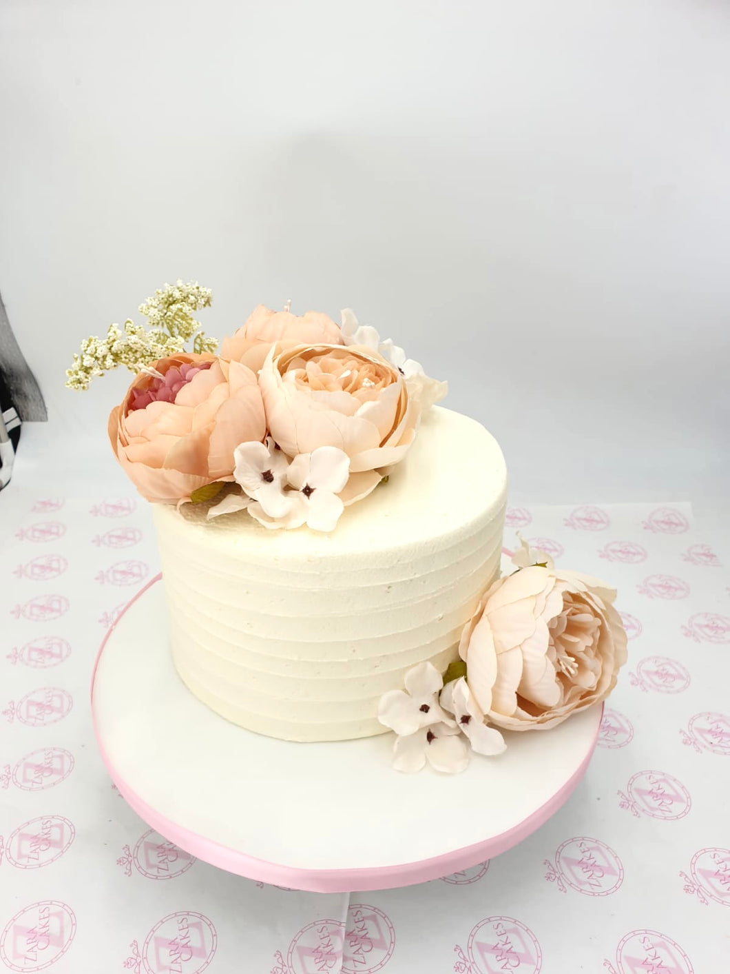 Buttercream & Flowers Cake