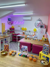 Load image into Gallery viewer, Easter (Half Term) Cupcake Workshop

