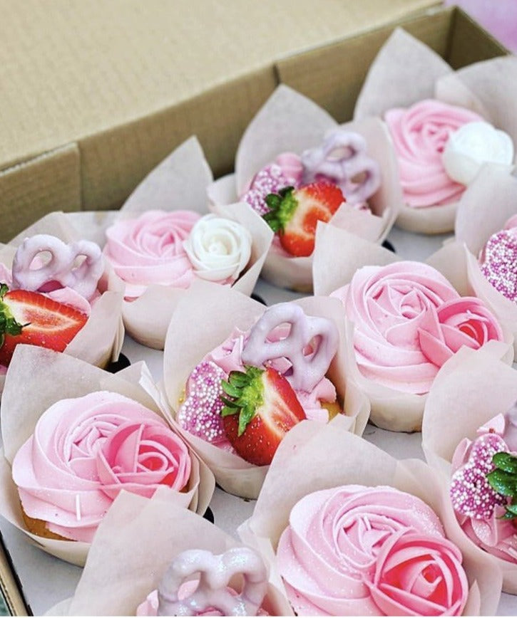 6x Strawberry Overload Cupcakes